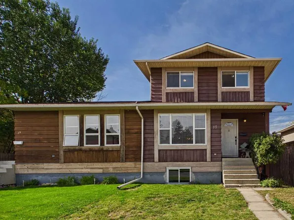 17 NE Deermeade Rd SE, Calgary, AB T2J 5Z4