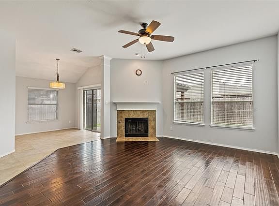 4th image of 4512 Sunmeadow Ln