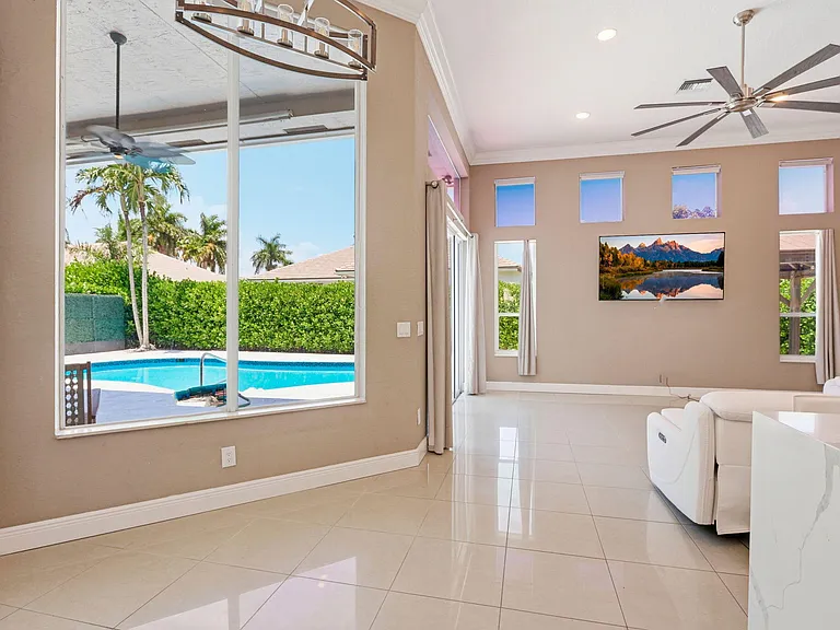 21653 Marigot Dr — Photo 33