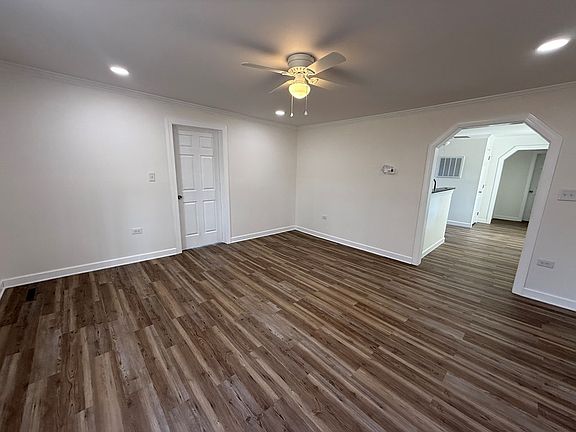 2nd image of 851 Tola Rd