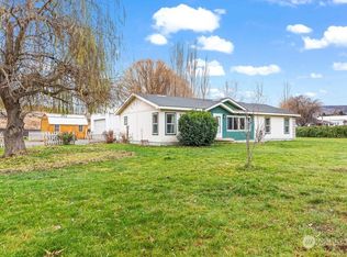 334 Ray Symmonds Rd, Yakima, WA 98901