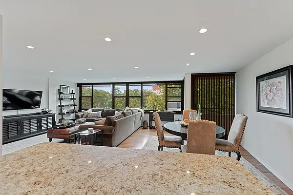 Sold by Shares of New York Marketing LLC | media 31