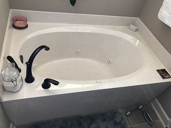 4th image of 4798 Rosewood Cv