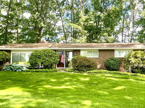434 Cherokee Dr, Butler, PA 16001