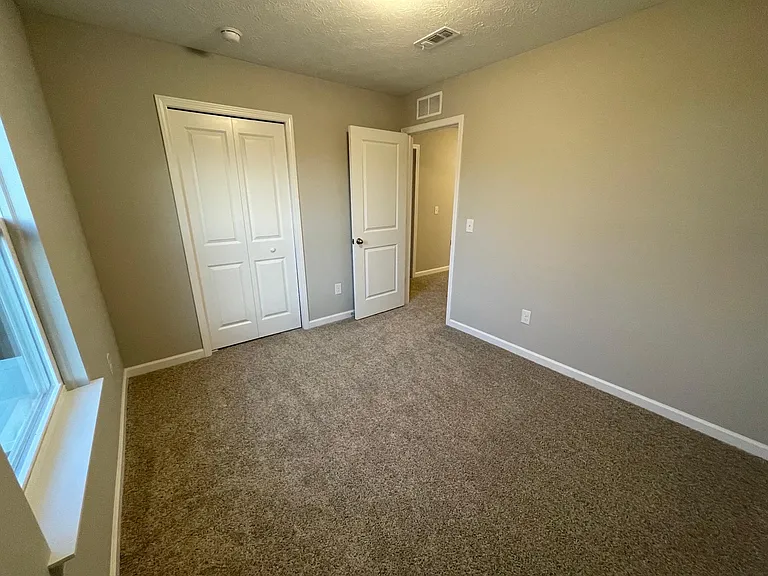 1358 Maple Grove Ln — Photo 23