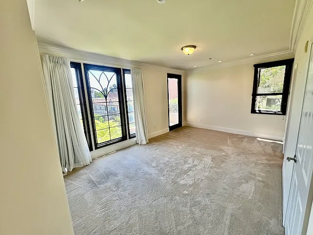 10305 Almayo Ave #301 — Photo 13