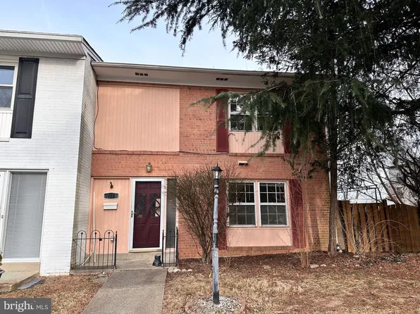 922 S George Mason Dr, Arlington, VA 22204