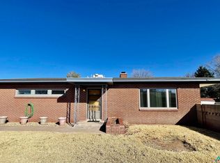 507 S 15th St, Artesia, NM 88210