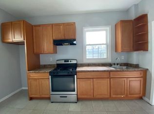 326 Arlington Ave #2, Jersey City, NJ 07304