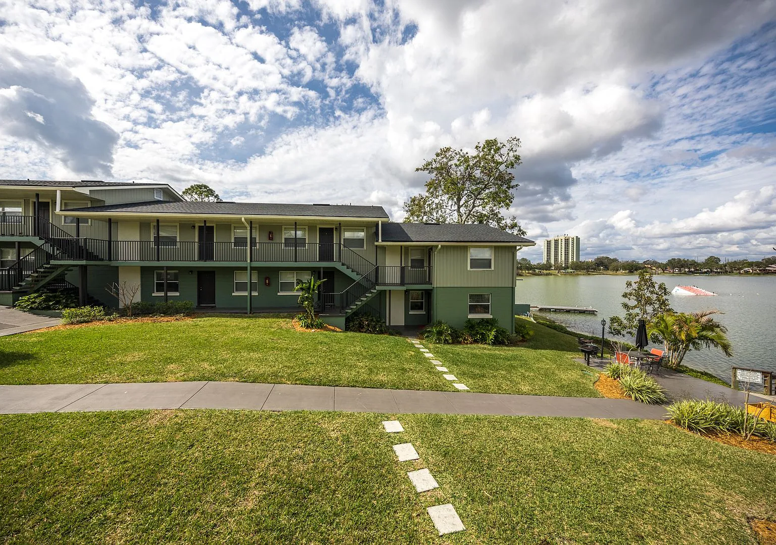 Lake Silver Apartments — Photo 1