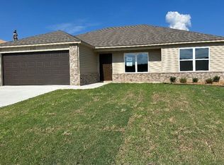 4560 Olympic Dr, Benton, AR 72019