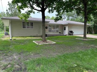 209 Mulford Dr, Iowa Falls, IA 50126