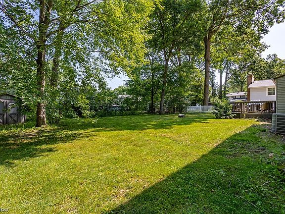 5th image of 4902 Woodview Dr
