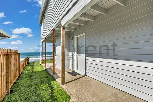 3549 NW Jetty Ave #B Photo 1