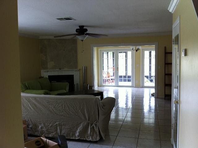 1st image of 2975 Embassy Ct