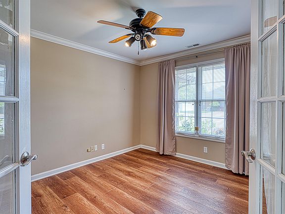 5th image of 509 Salem Dr