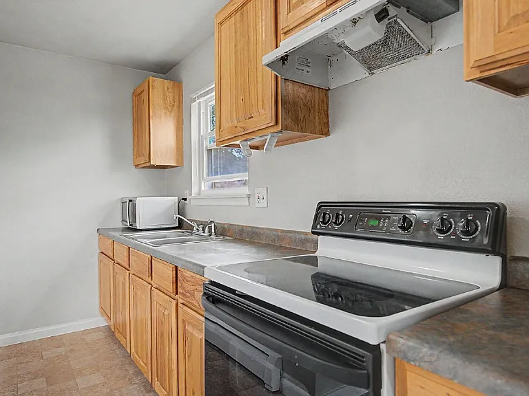 1163 Cree Dr #3 — Photo 14