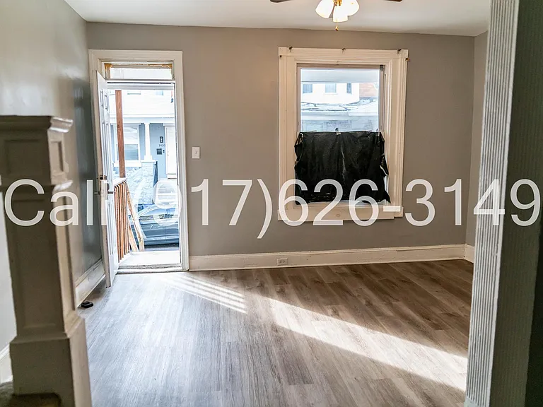 1453 N Wanamaker St — Photo 17