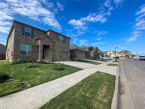 2nd image of 303 Duroc Dr