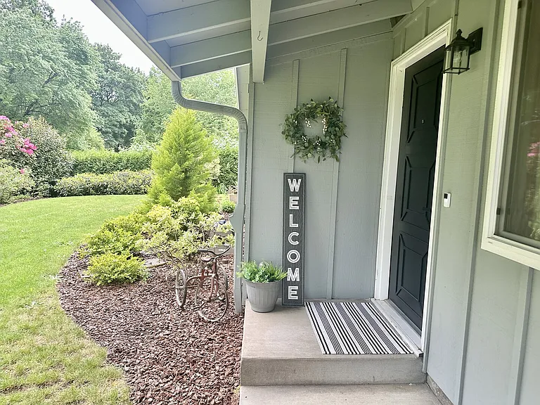 SW 114th Ave — Photo 21