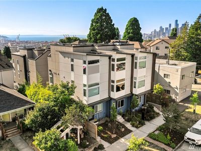 2709B 14th Ave S, Seattle, WA, 98144