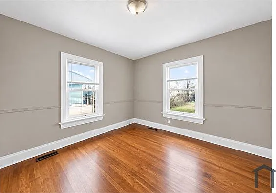 3 bed, 1398 sqft, $1,600 — Photo 2