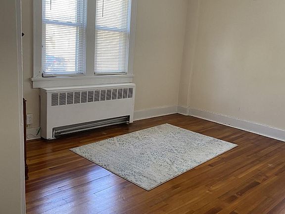 3rd image of 71 Wallace St #2
