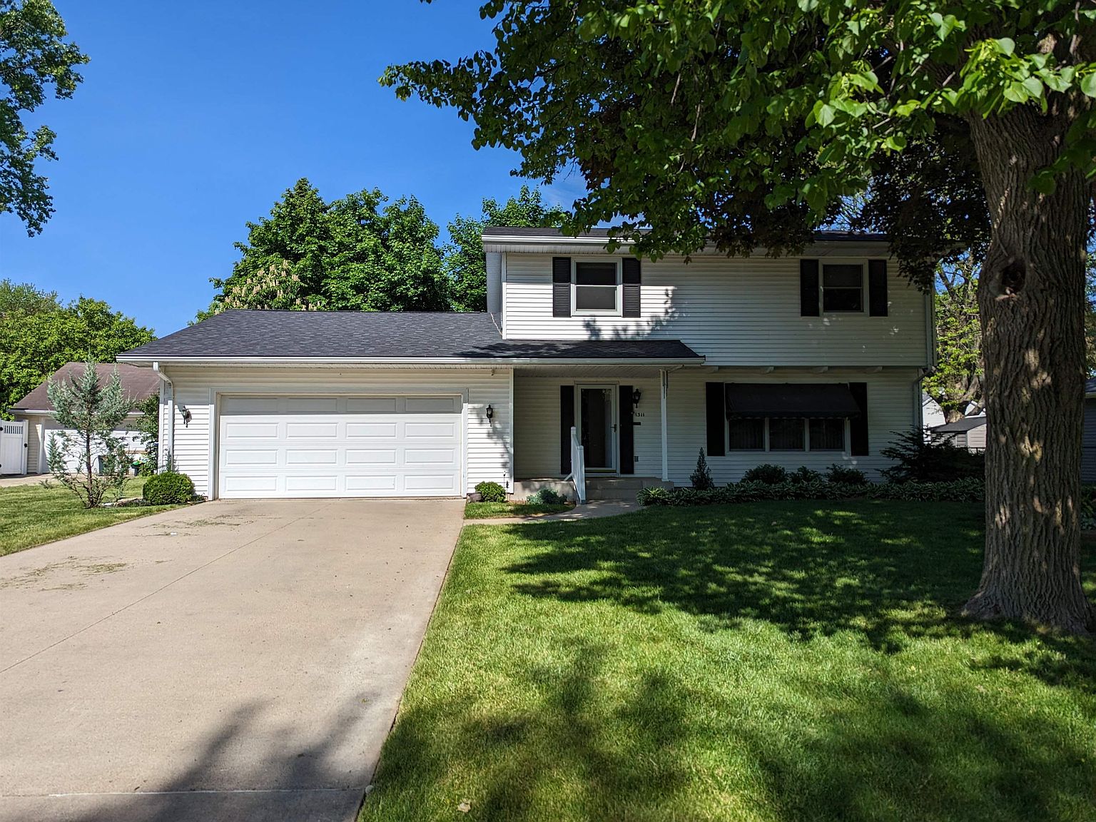 1311 Whittier Dr, Neenah, WI 54956 Zillow