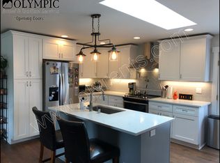 2502 Lexington St, Steilacoom, WA 98388