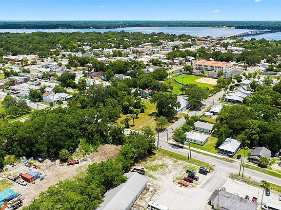 3rd image of 219 S 10TH STREET LOT 4
