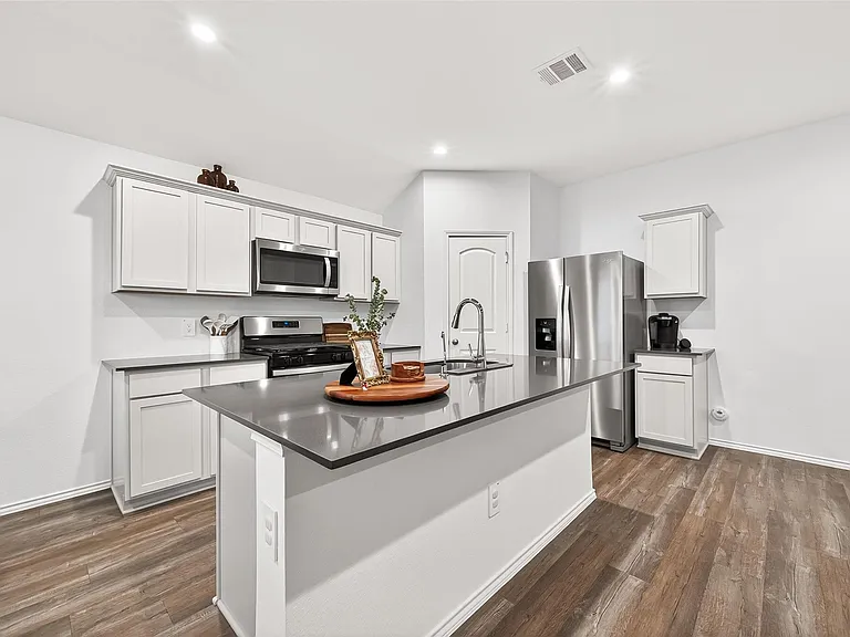 40310 Bermuda Ivy St — Photo 11