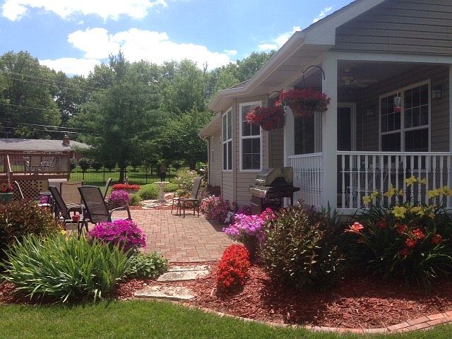 2nd image of 1204 Rosewood Ct
