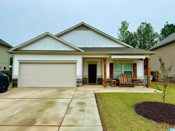 409 Springs Crossing Dr, Columbiana, AL 35051