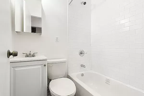 Rented by Friedman Mayer, LREB | media 14