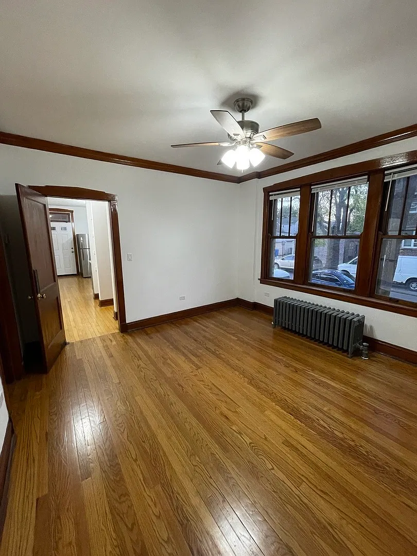 2 bed, 1.0 bath, 1000 sqft, $1,950 — Photo 2