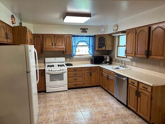 5th image of 9231 Saint Ives Dr