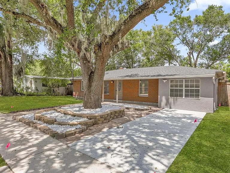 518 Lavon Dr — Photo 3