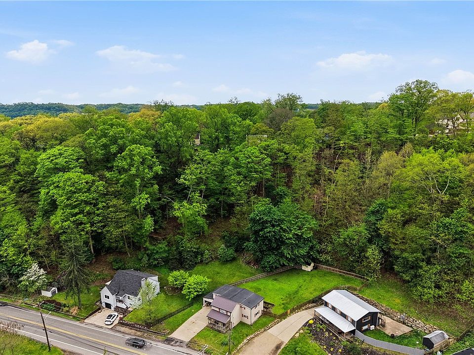 37th image of 225 Camp Horne Rd