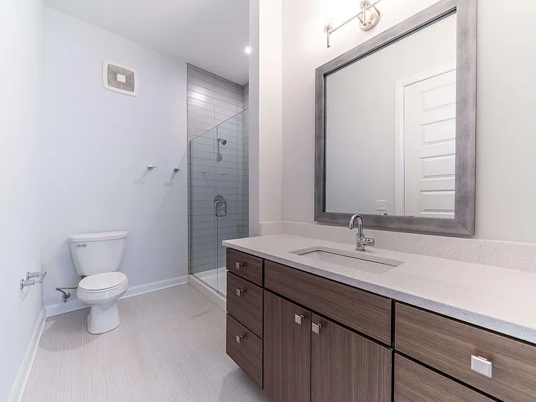Quinn Apartments — Photo 24