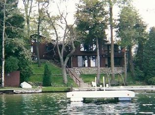 14414 S Shore Dr, Valders, WI 54245