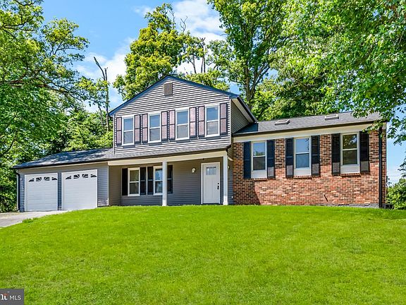 3rd image of 13400 Caribou Ct