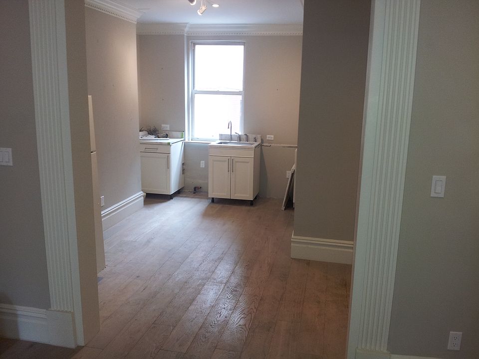 2nd image of 201 Mott St APT 2