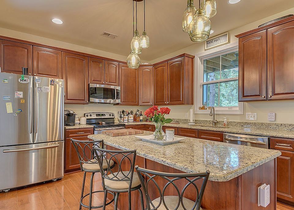1st image of 60 Jarvis Creek Ln