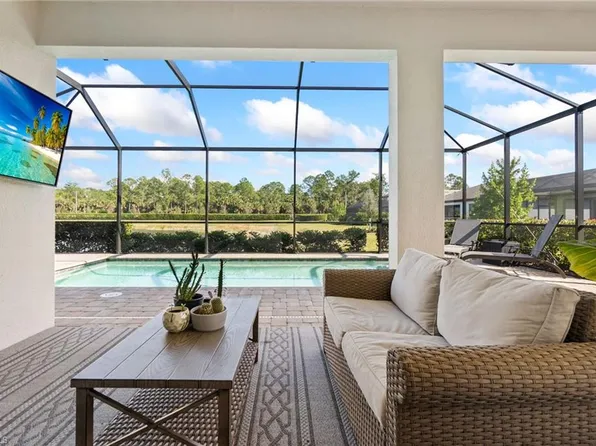 10494 Ventana LN, NAPLES, FL 34120