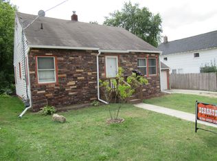 860 Leonard St NE, Grand Rapids, MI