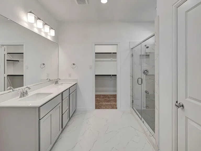 3704 Water Lily Way — Photo 14