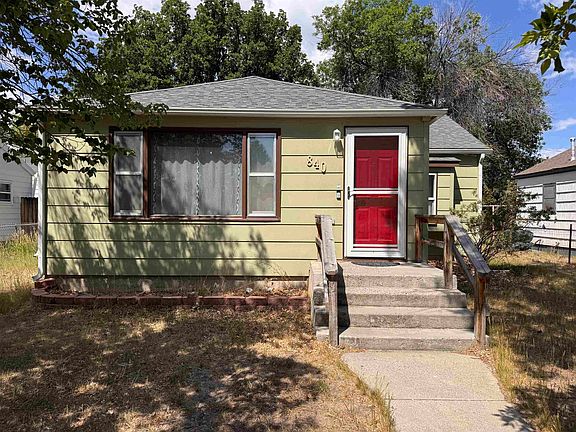 2nd image of 840 Rainbow Dr
