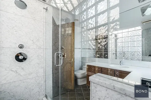 Rented by Bond New York | media 46