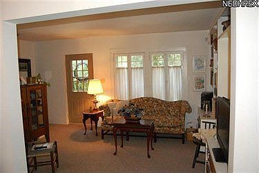 4th image of 1287 Hillcrest Dr