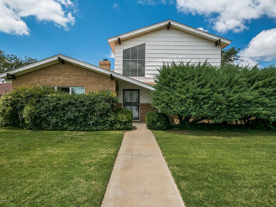 1st image of 702 Taylor Ln